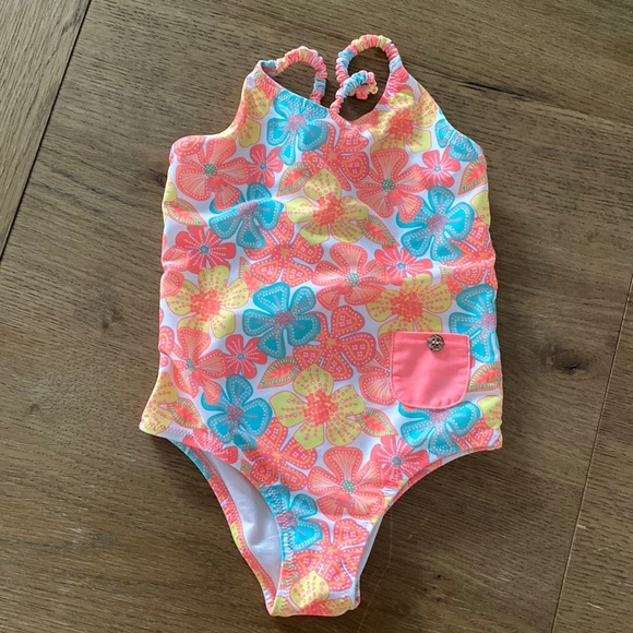 Sunuva flower pattern one piece swimsuit, Girls size 5-6 - Picture 1 of 6